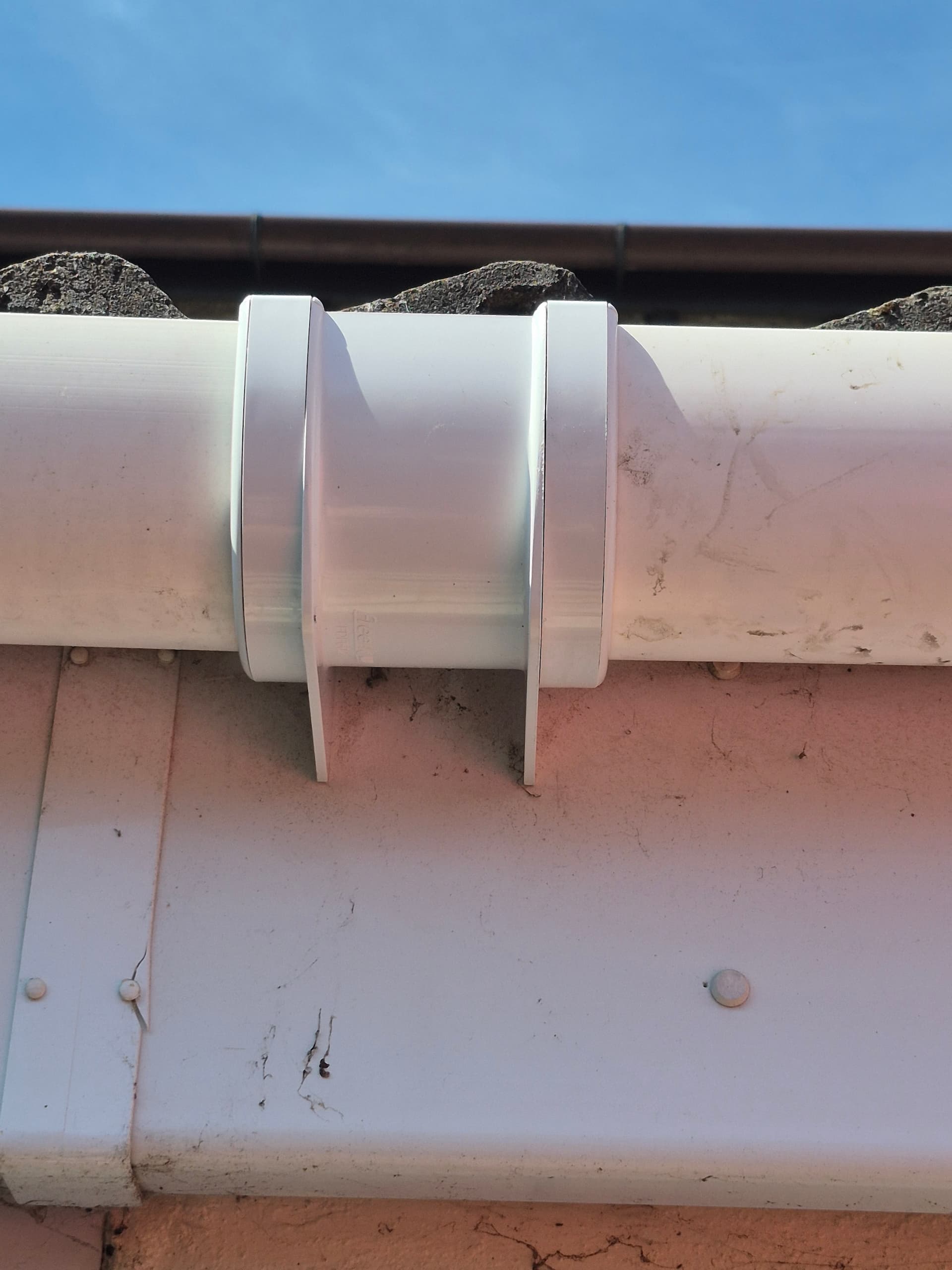 Aquaflow gutter union bracket fitted during guttering repair George Burrow Road